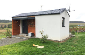 Malý rodinný Easy 24 dům pro seniory exteriér