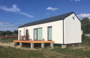 Krásná dřevostavba 48 m2 na Domažlicku s terasou