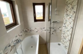 Rodinný dům Easy 48 v Chodové Plané - koupelna