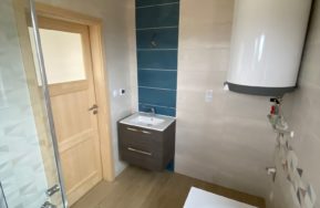 Rodinný dům Easy 48 v Chodové Plané - koupelna