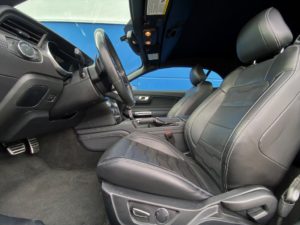 Interiér vozu Ford Mustang Convertible