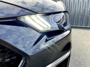 Ford Mustang světlomet