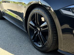 Ford Mustang pneumatiky