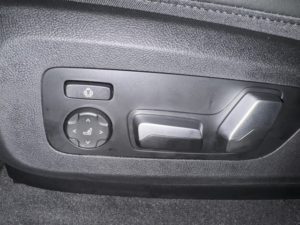 Elektrické ovládání sedaček, BMW X5 2024