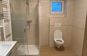 Interiér dřevostavby Easy 53- koupelna