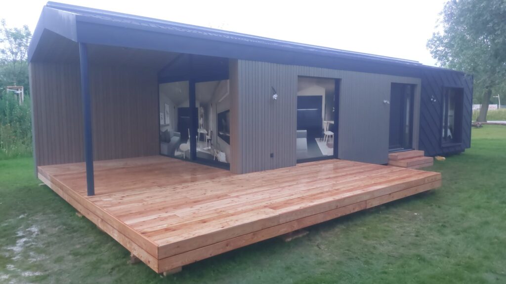 Převozový dům s velkou terasou EH 54